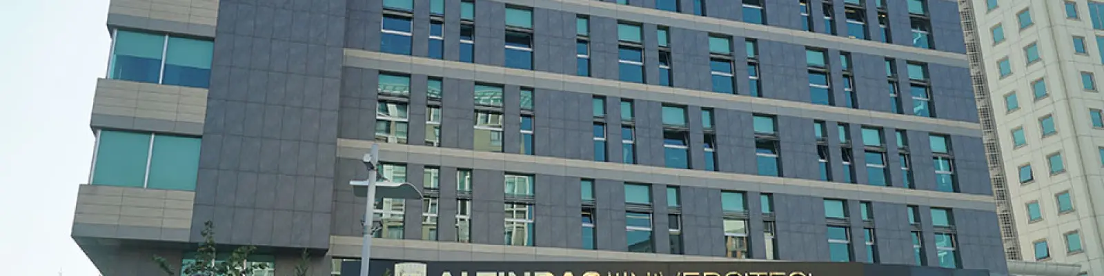 Altınbaş Üniversitesi kampüsü — İstanbul, vakıf üniversitesi
